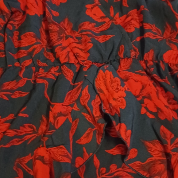 Women's long sleeved ruffle dress - Picture 3 of 8